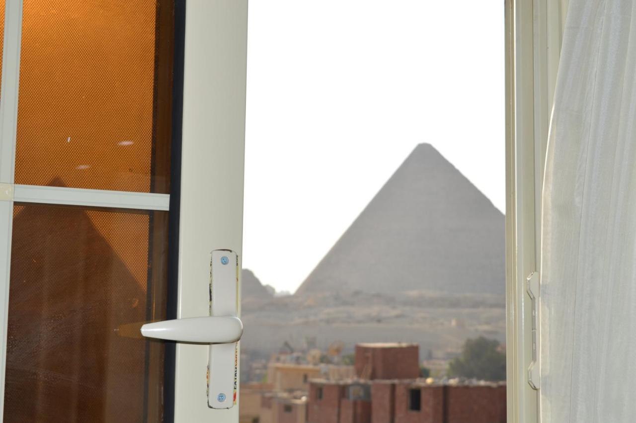 Magic Golden Pyramids View Hotel Kafret el-Gabal